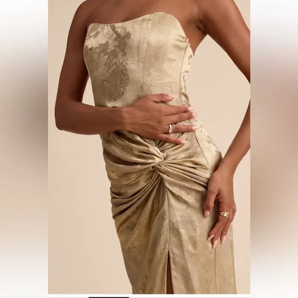 NWOT Lulus Whitney Gold Jacquard Strapless Twist-Front Maxi Dress - Picture 2 of 7